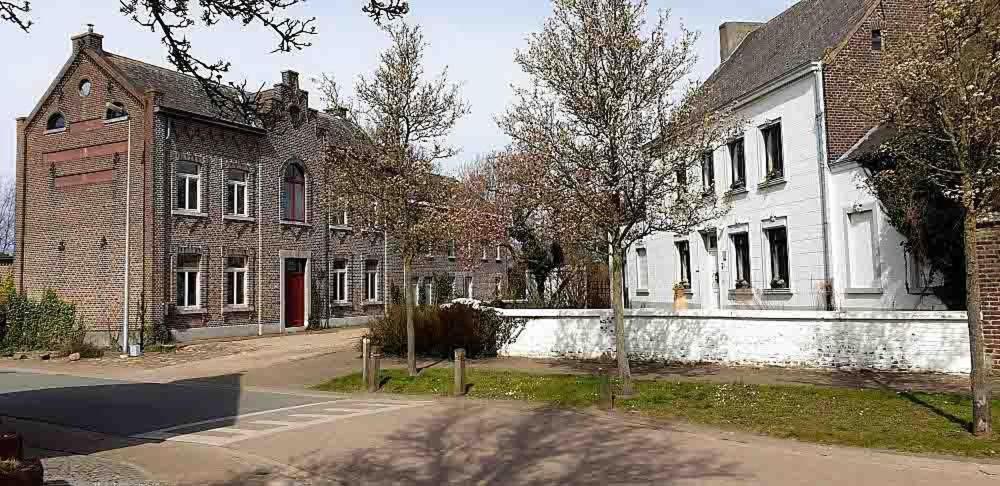 Het Zonnetje -Vakantiewoning En Bed And Breakfast Dilsen-Stokkem Buitenkant foto